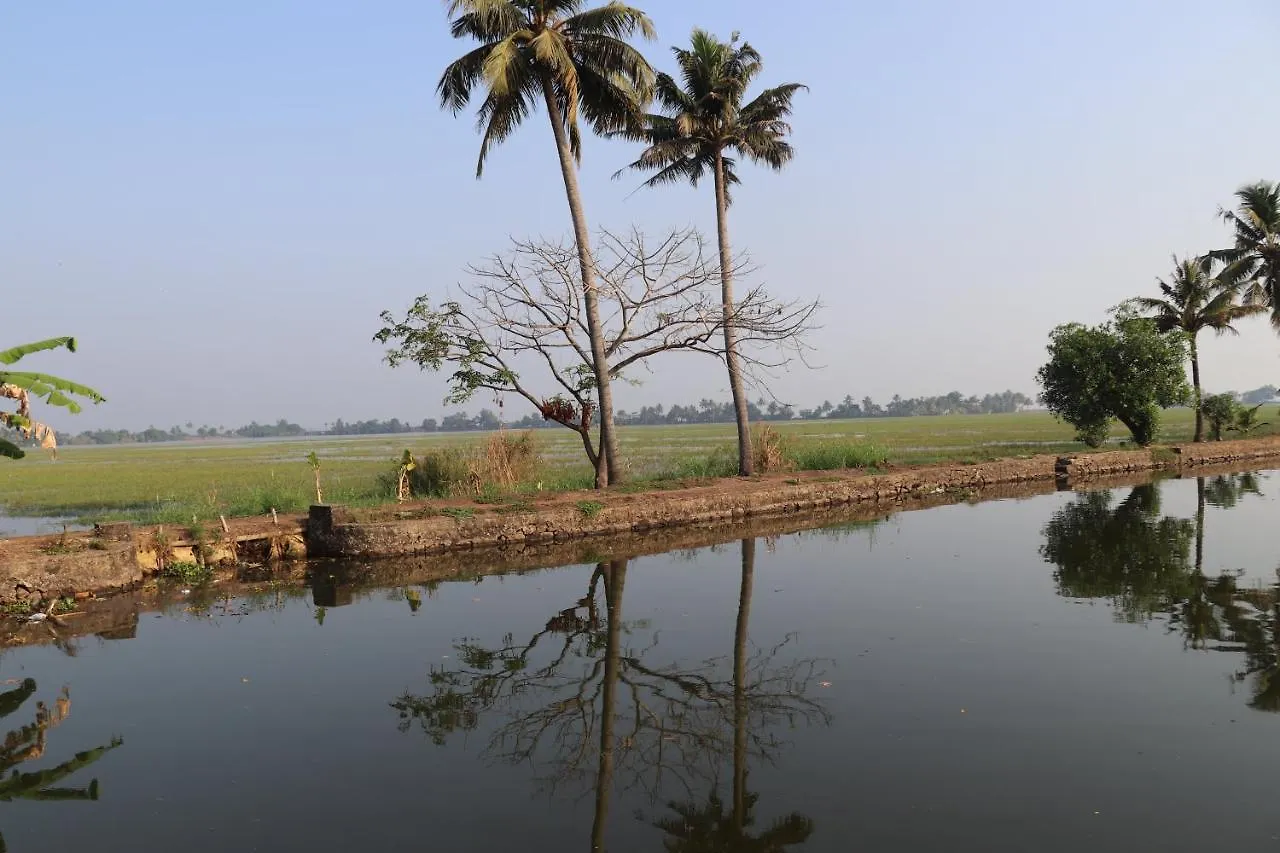 Botel Marari Houseboat Hotel Mararikulam