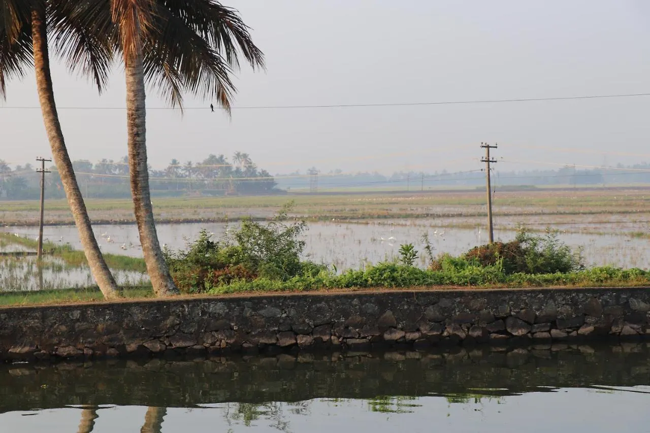 Botel Marari Houseboat Hotel Mararikulam