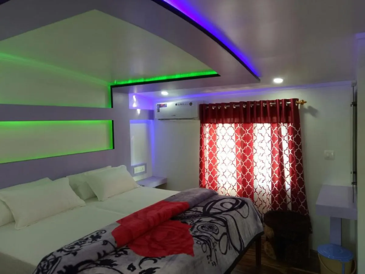 马拉利库兰 Marari Houseboat酒店 船屋